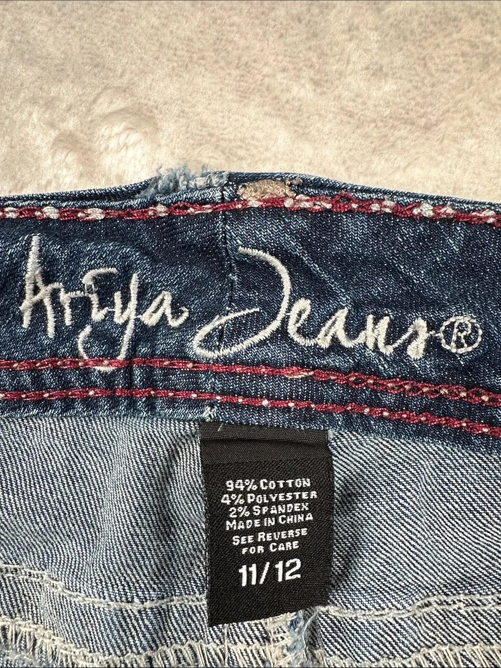 Ariya Jeans Womens 11/12 Bootcut Dark Wash Embellished Flap Pocket Stretch Y2K